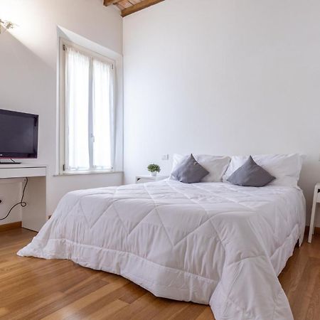 Appartamento Piazza Martiri-In Pieno Centro Sotto Al Castello Carpi Esterno foto