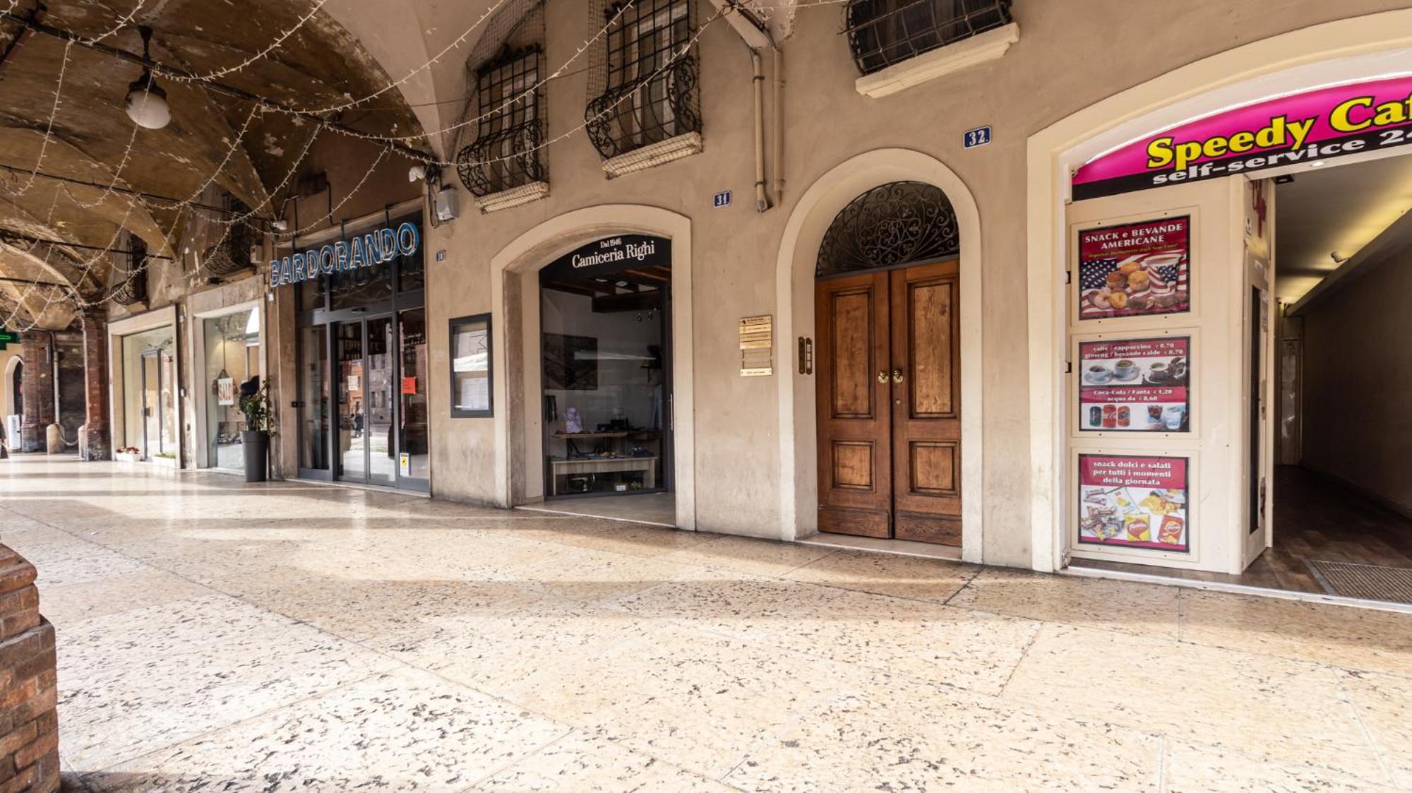 Appartamento Piazza Martiri-In Pieno Centro Sotto Al Castello Carpi Esterno foto